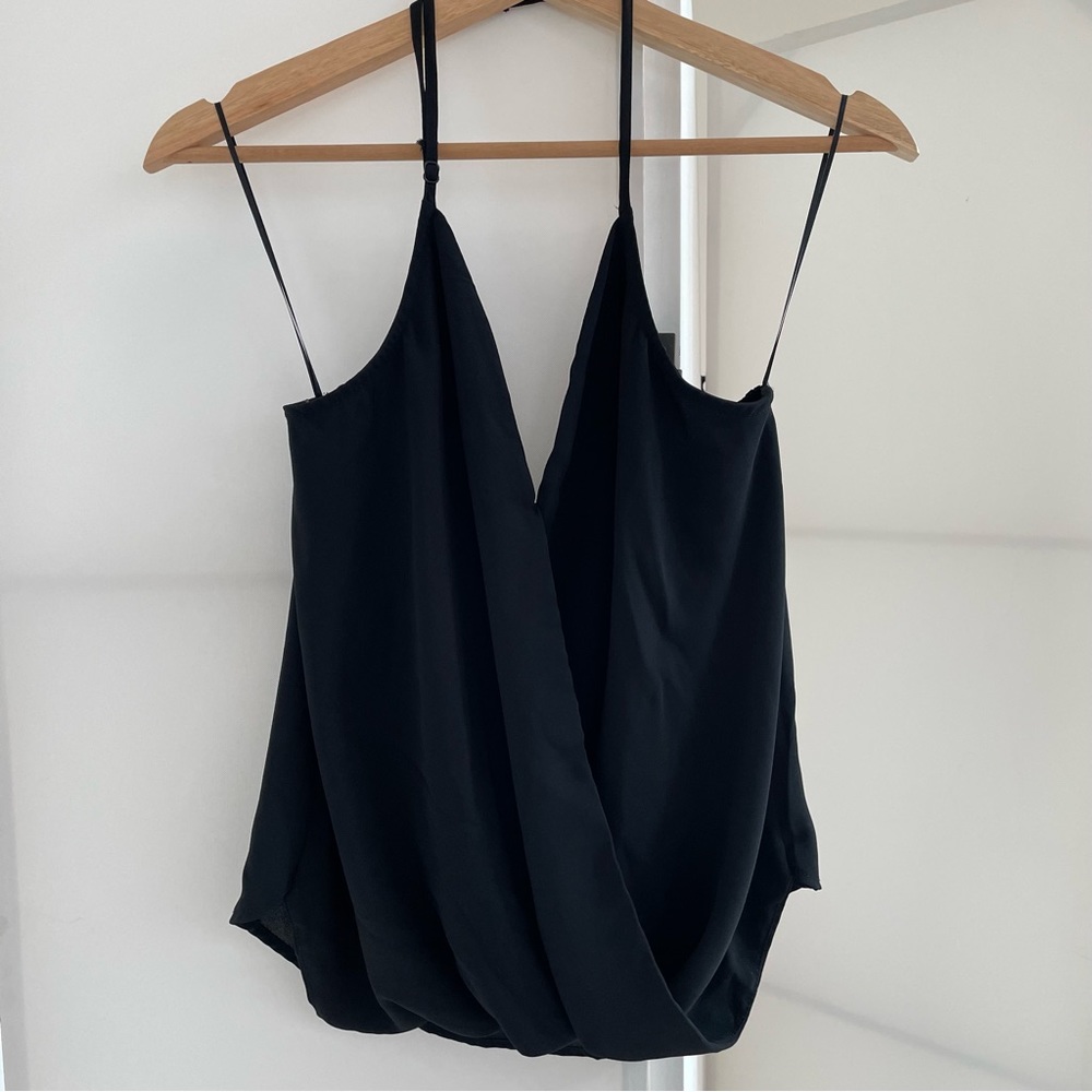 🌟SALE🌟 Eight sixty black XS top